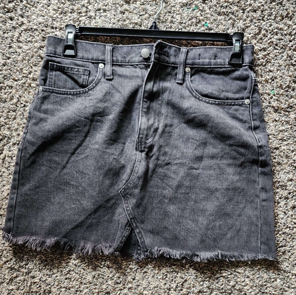 Madewell Gray Denim Skirt size 28
